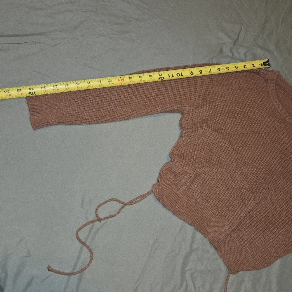 Warm & Cozy Lifestyle Waffle Knit Sweater Shirt – Size M #011
